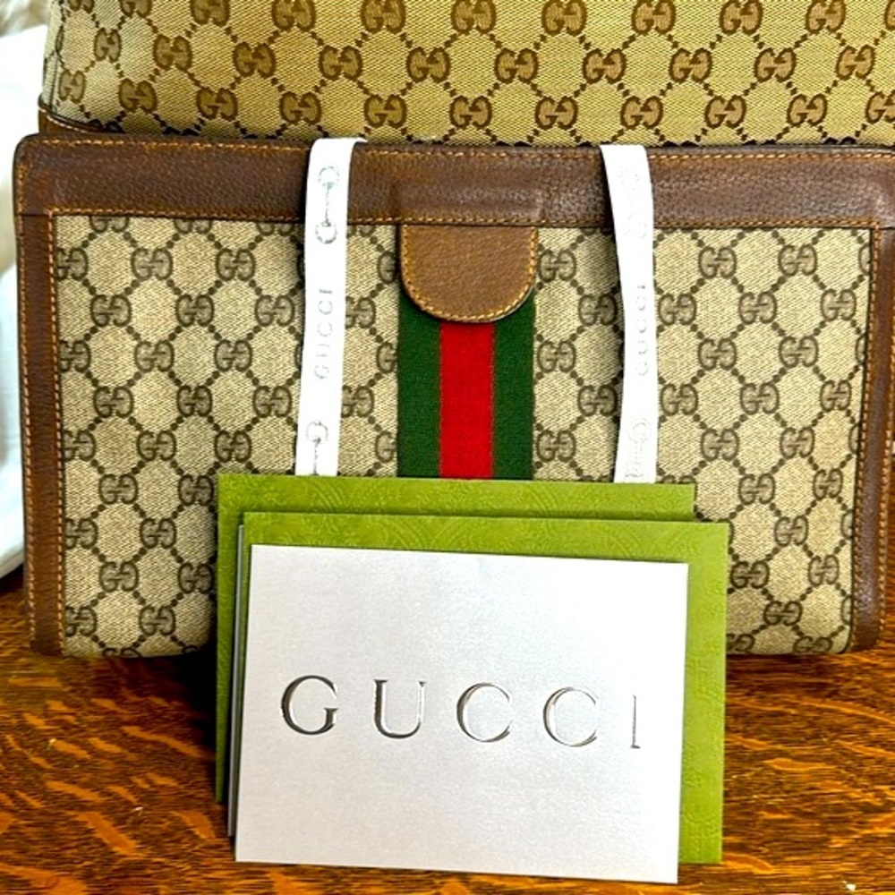 Gucci Sherry GG Monogram Canvas Clutch with Velcro Closure